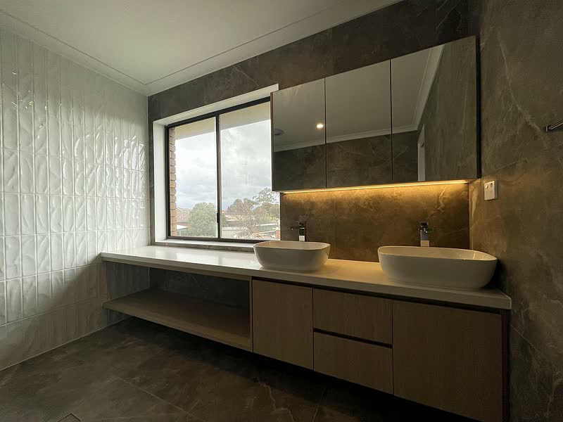 Double Vanity Ensuite — renovation by TIJ Australia