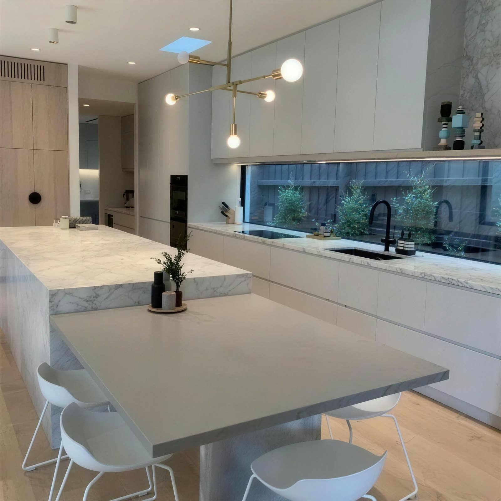 Roxy — luxury custom kitchen renovation