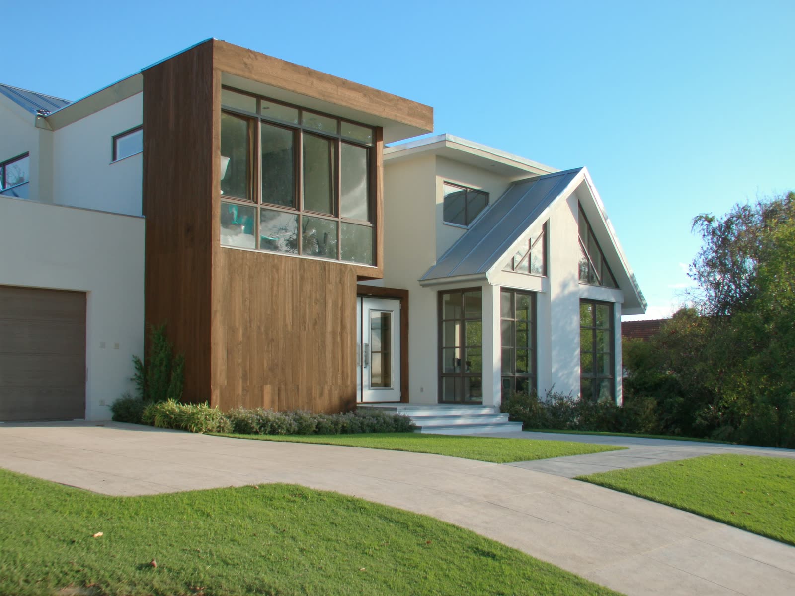 Custom-built luxury new home exterior, Melbourne